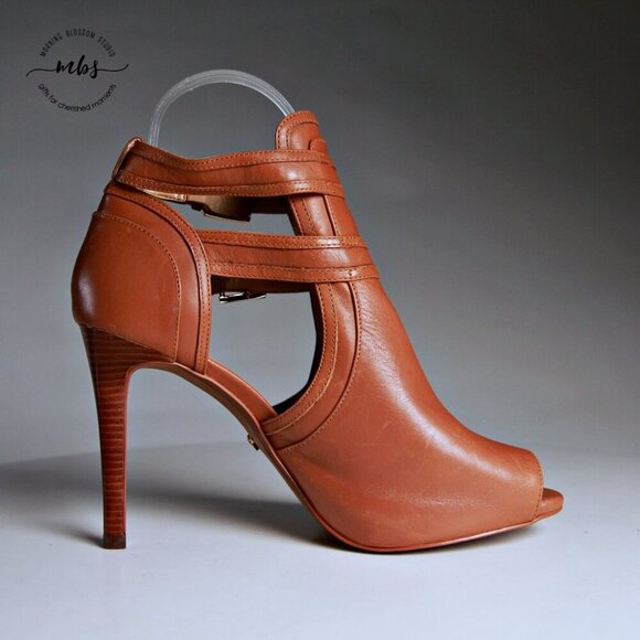 EUC Michael Kors Buckle Leather Blaze Open Toe Heeled Booties Tan Women Size 9 - Picture 8 of 13
